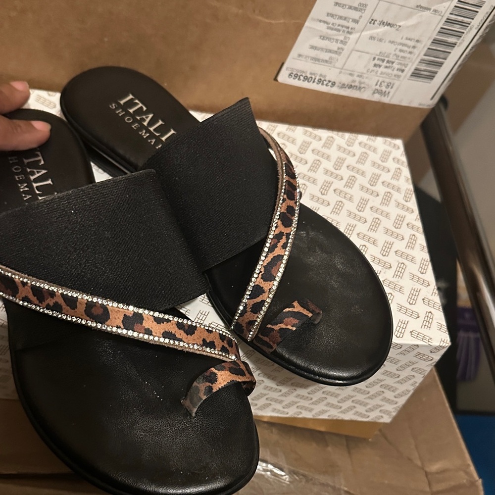 Italian Shoemakers Black Slides with Leopard Trim - Picture 3 of 4